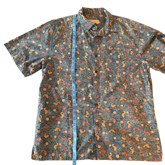 The Territory Ahead Men's Med casual camp button down Koi shirt. 100% Cotton EUC - Picture 5 of 7